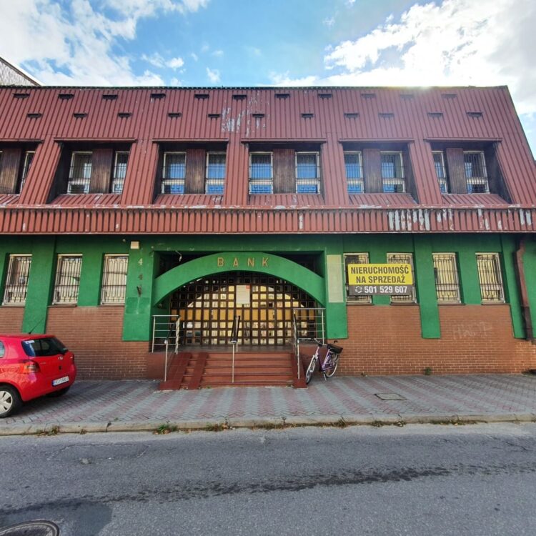 Nieruchomość w Żychlin, ul. Waleriana Łukasińskiego 4